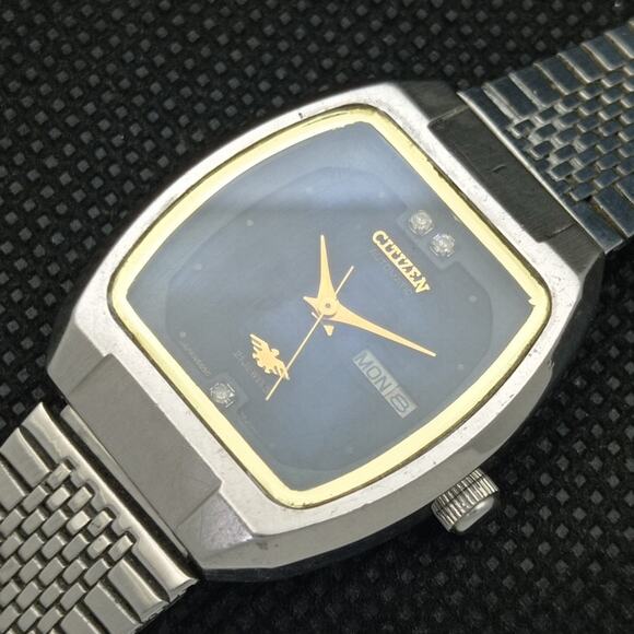 Vintage 1975 Citizen Automatic Womans Silver Watch W/daydate & Gold accents - Picture 6 of 9